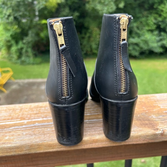 Nisolo Dari 2.0  black leather back zip ankle boot - Picture 7 of 10